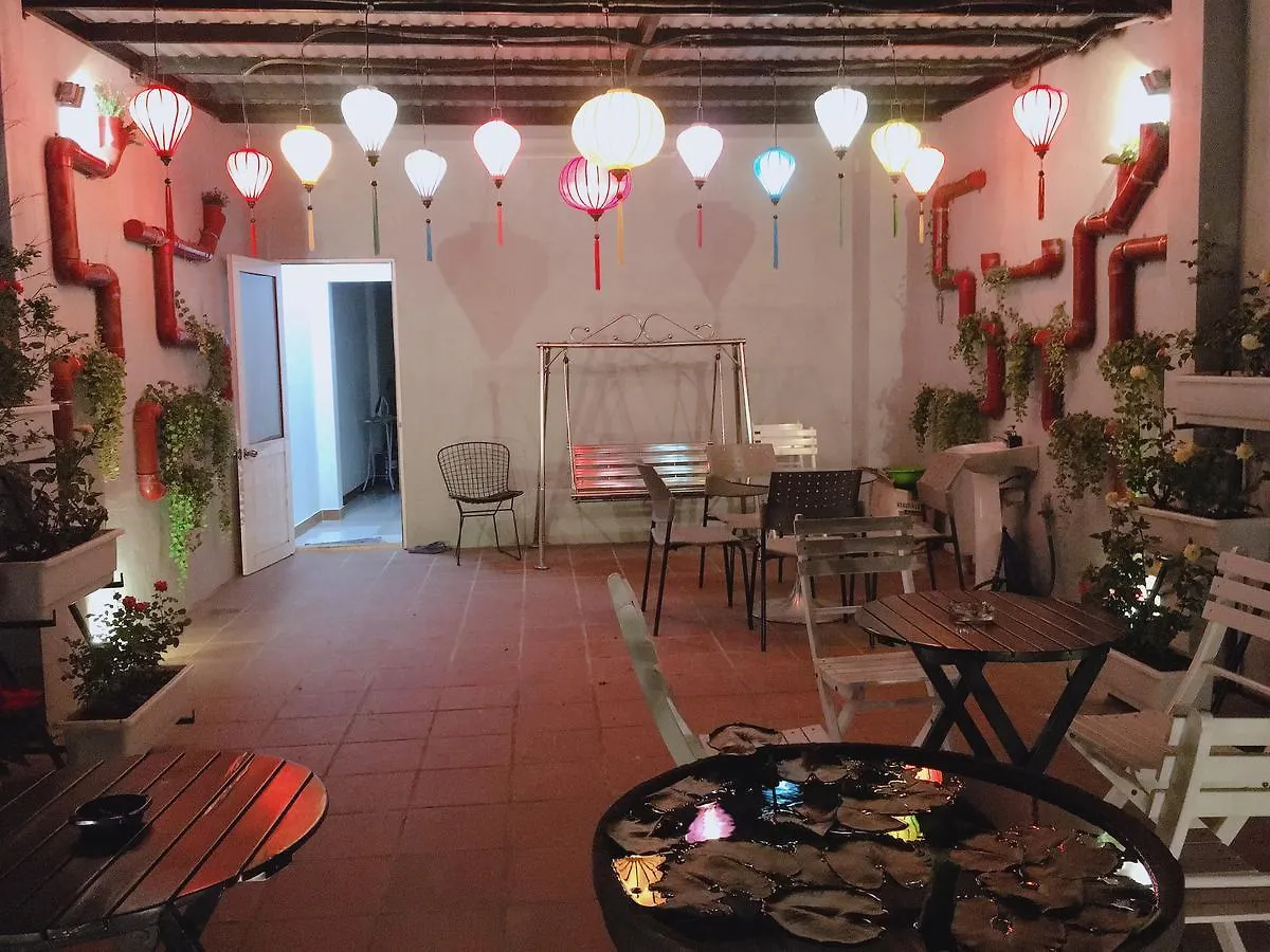 Travellers Nest Hostel Da Nang Vietnam